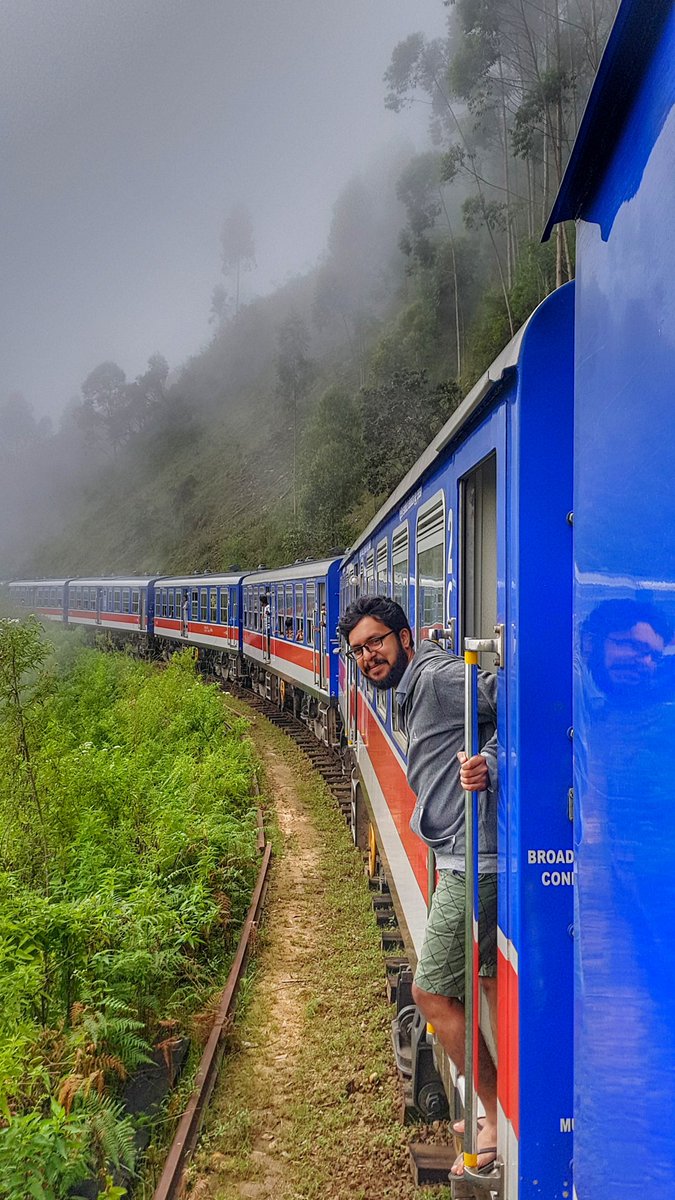 TRAIN JOURNEY IN SRI LANKA